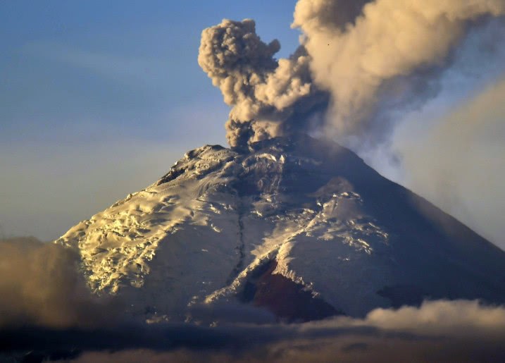 世界最高的四大活火山：第四海拔5896米，4百年喷发超50次