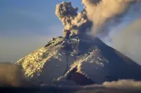 世界最高的四大活火山：第四海拔5896米，4百年喷发超50次