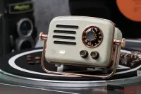 小米有品上架猫王智能收音机：499元/充满年代感