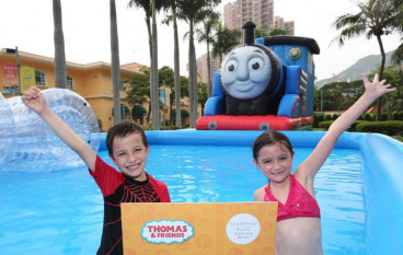 全港最长20米Thomas&Friends充气水池登场