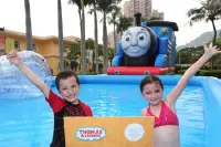全港最长20米Thomas&Friends充气水池登场
