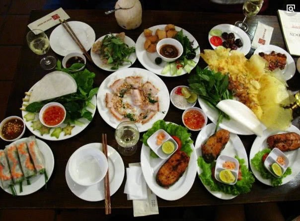 东南亚旅游注意了，有人问你“要不要生菜”，意思是什么？