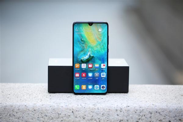 闲鱼发布2018手机保值榜单：iPhoneXS夺冠华为Mate20第三