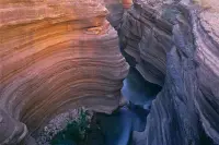 地球最大峡谷505千米，它却长4500千米，是太阳系最大峡谷