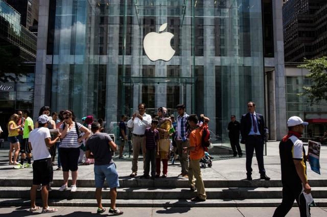 Burberry前CEO将离开Apple，奢侈品策略对科技行业不奏效？