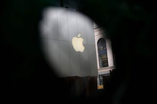 苹果“穿巴宝莉的女魔头”离职！年薪最高被认定苹果CEO接班人