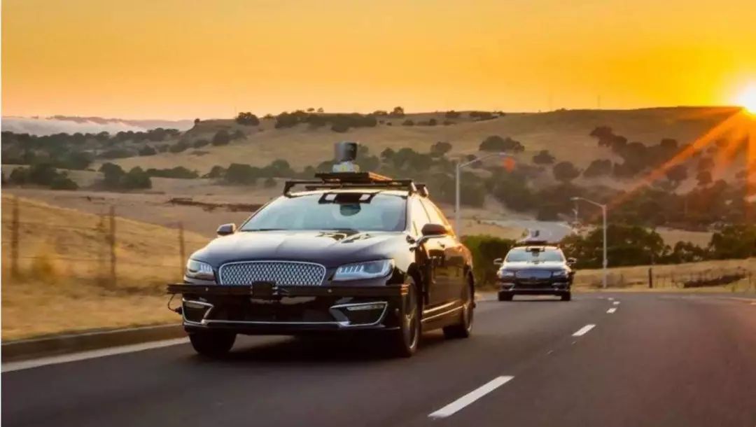 前Google、特斯拉、Uber巨头打造“梦之队”，自动驾驶的“混战”开始了？
