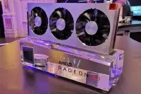 AMD刀法太差！RadeonVII工作娱乐两不误，真香！